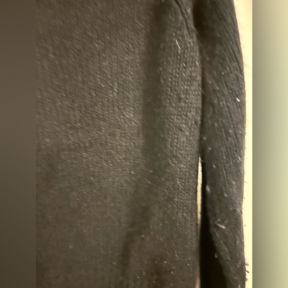 Club Monaco Women's Cashmere Sweater- size large - Picture 8 of 11